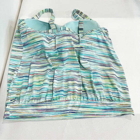 Lands' End Blouson Tummy Hiding Tankini Top Swimsuit Adjustable Straps Sz 16 DD - Picture 11 of 14